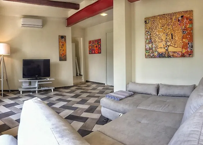 Lejlighed Ranzoni 3 Sub. 1