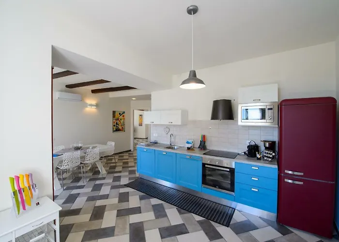 Lejlighed Ranzoni 3 Sub. 1 *